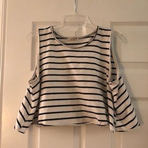 Urban ultra cropped tank